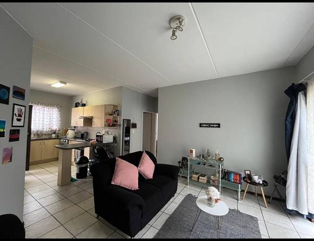 2 BEDROOM PROPERTY TO RENT IN RYNFIELD